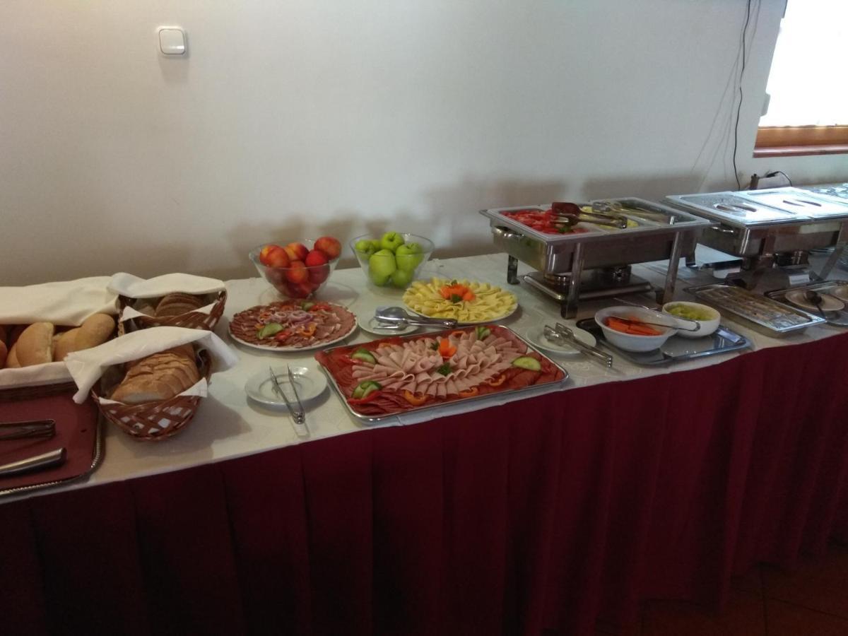 Nadas Pihenopark Tiszafüred Buitenkant foto